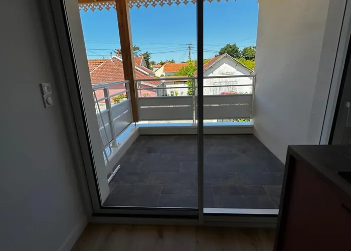 Maison Pilotis 6 Pers 50m * Les Moutiers